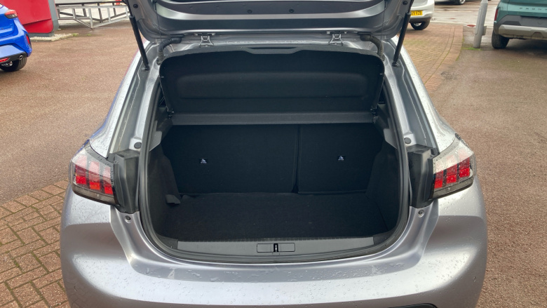 Peugeot 208 1.2 PureTech 100 Active Premium + 5dr Petrol Hatchback